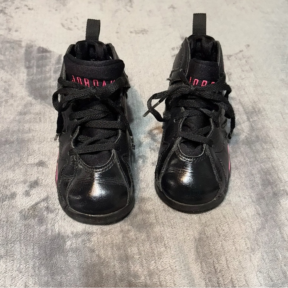 Baby Girl’s NIKE Air Jordan Sneakers High-Top Black & Pink Size 9C Lace-Up